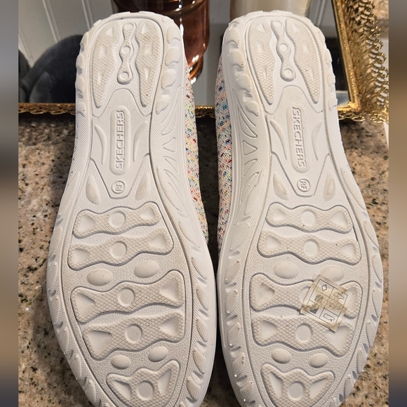 Skechers Rainbow Relaxed Fit Air Cooled Knit Slip-On Shoes Womens 9.5 - Picture 4 of 14